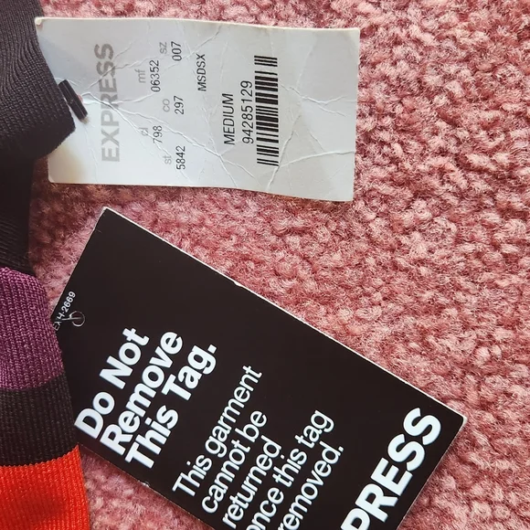 Eye-catching summer Express halter dress  Size M.  New with tags - Picture 2 of 4